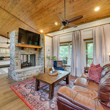 Tree-Lined Broken Bow Studio With Private Hot Tub! Εξωτερικό φωτογραφία