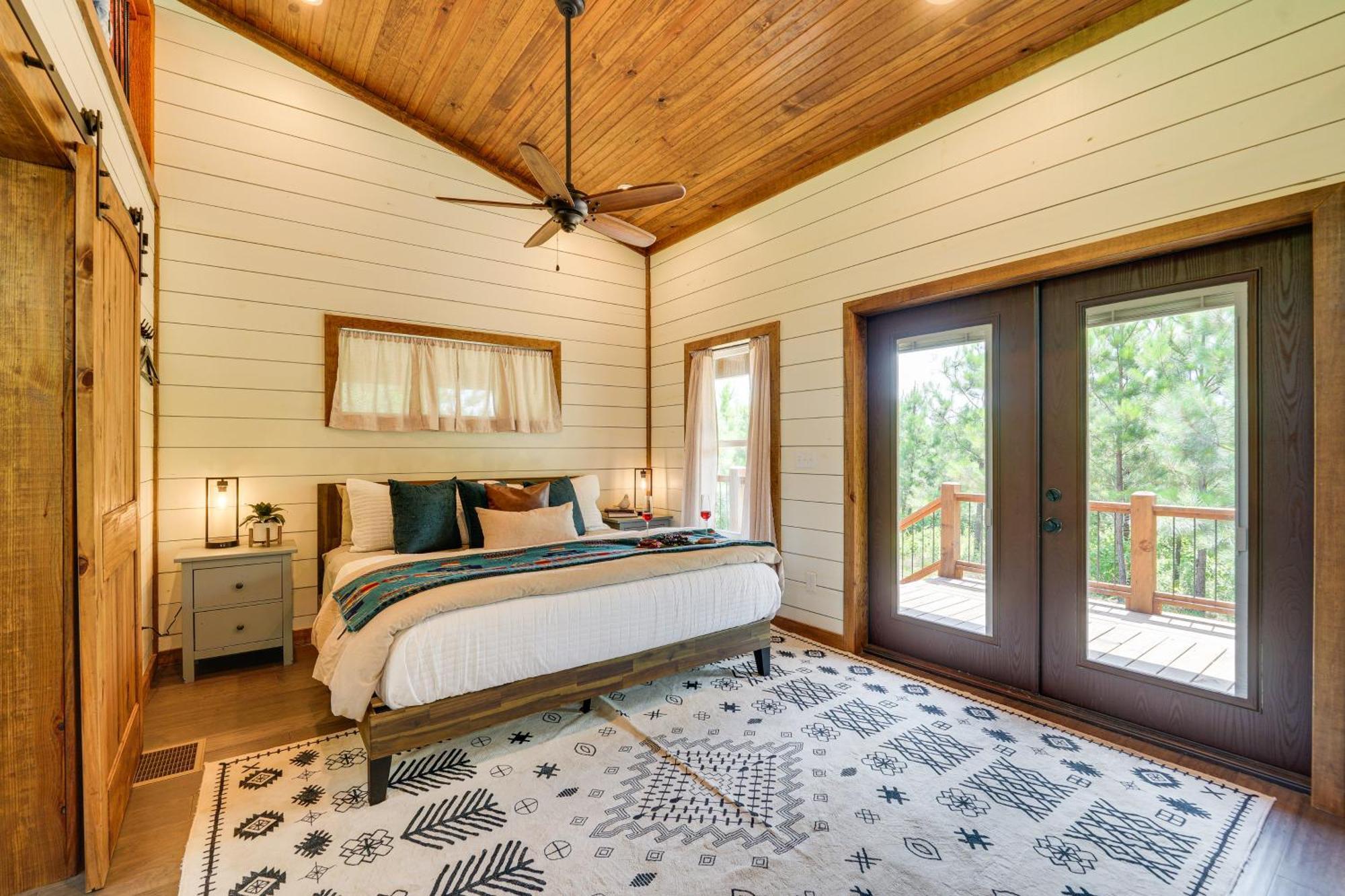 Tree-Lined Broken Bow Studio With Private Hot Tub! Εξωτερικό φωτογραφία