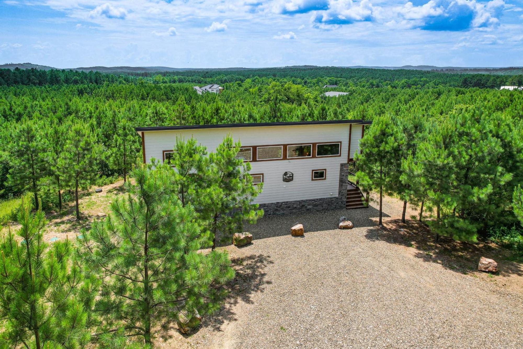 Tree-Lined Broken Bow Studio With Private Hot Tub! Εξωτερικό φωτογραφία